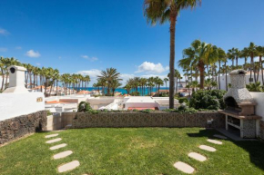 Casa Silvia, casa con jardín y vista al mar